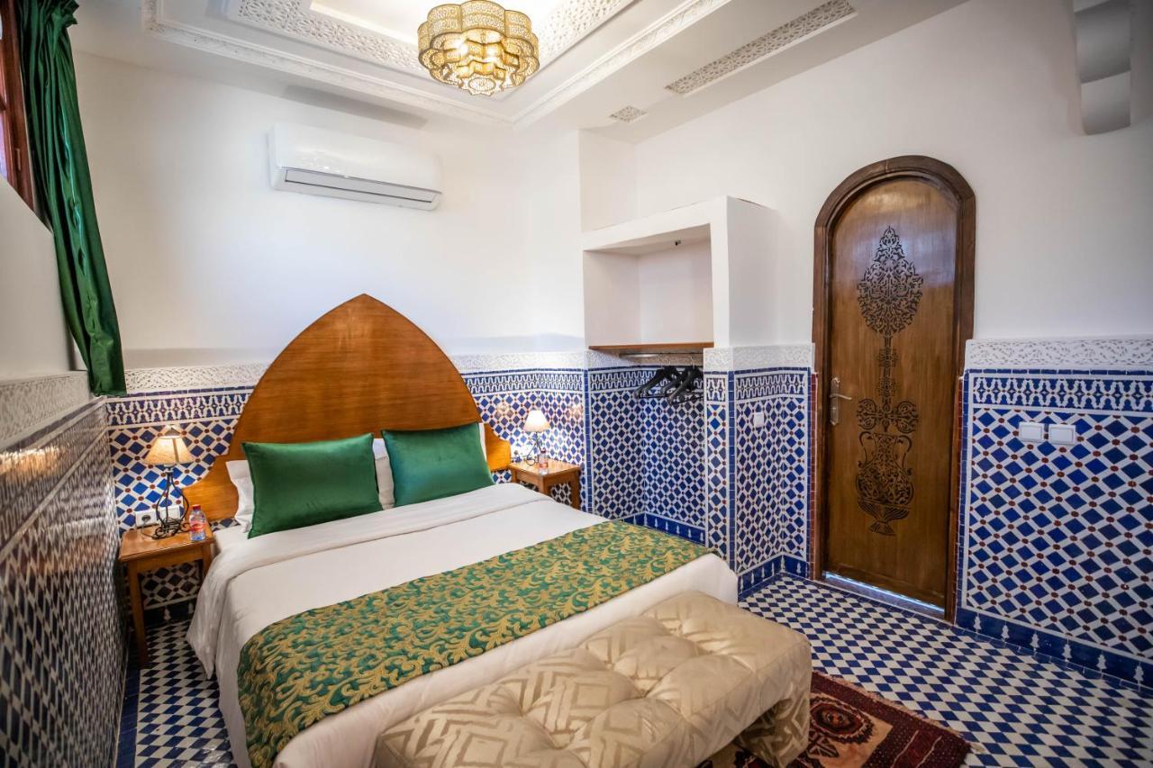 Riad Dilar &